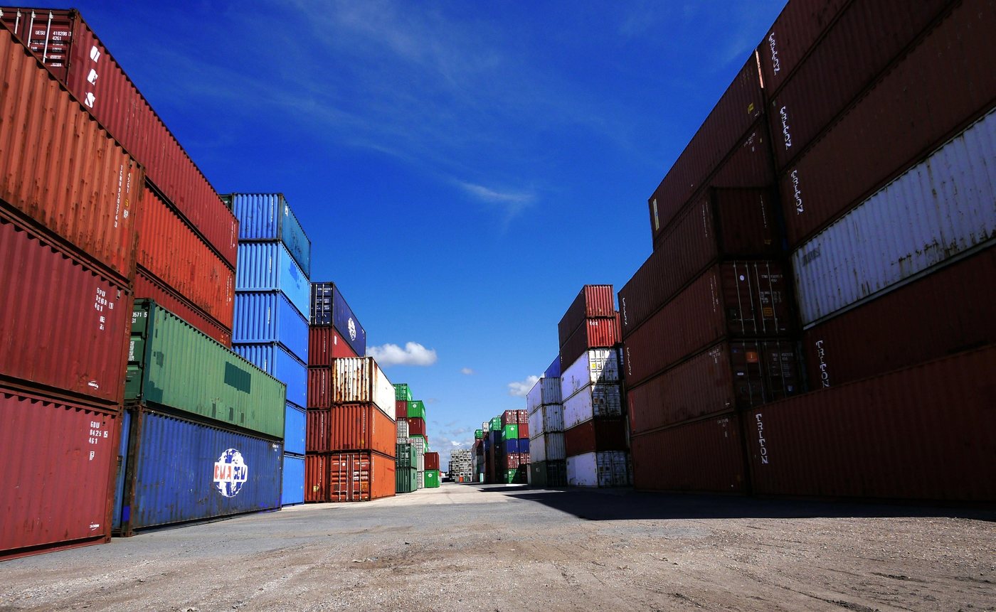 Patio de contenedores para embarques
